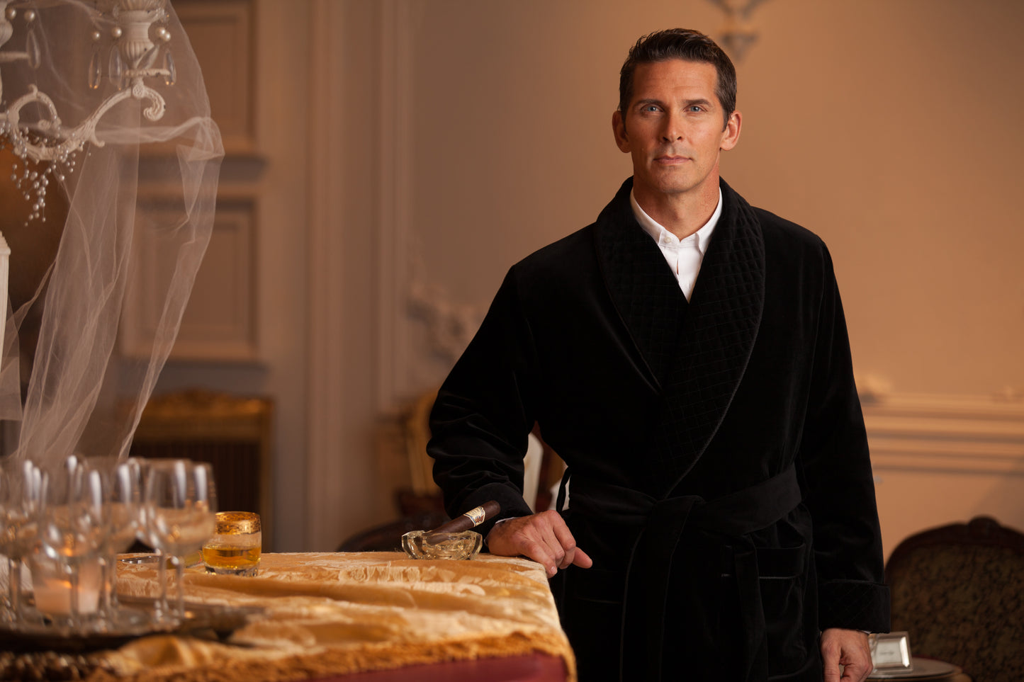 Velvet Smoking Jacket - Black